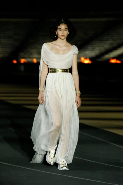 Look 4